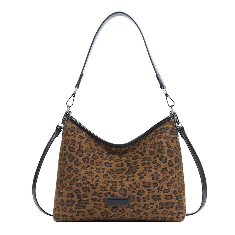 Leopard print bag women's large capacity 2025 new autumn and winter casual shoulder underarm bag versatile work commuter tote bag