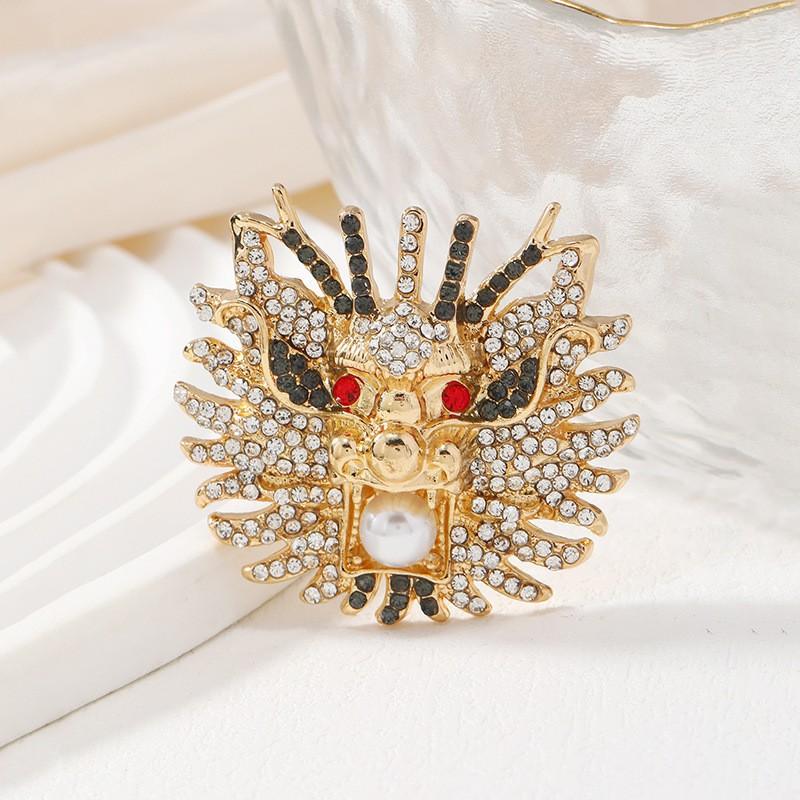 Retro Oil Drip Cartoon Dragon Shape Brooch Zodiac Personality Suit Coat Accessories Pin Jewelry
