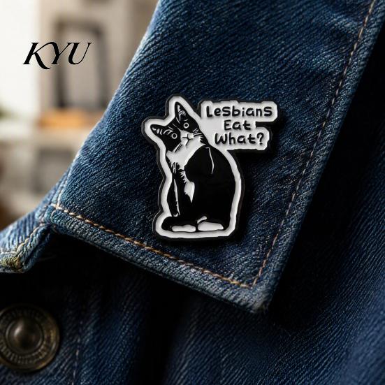 Cat Lover Brooch Cartoon Black Pin, Enamel Animal Lapel Pin for Collars Decorative Pins Men Women, Badge Clothing Bags Scarves Sweaters Canvas