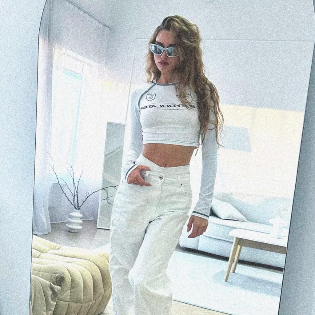 2KWEIRD New Graphic T Shirts WomenFashion Top Y2k Kpop Casual Print Long Sleeve T-shirts