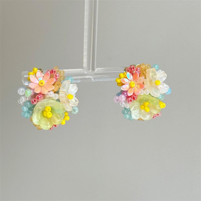 New Exquisite Colorful Flower Round Earrings for Women Romantic Beads Flower Earrings Sweet Fashion Ear Jewelry Accessories