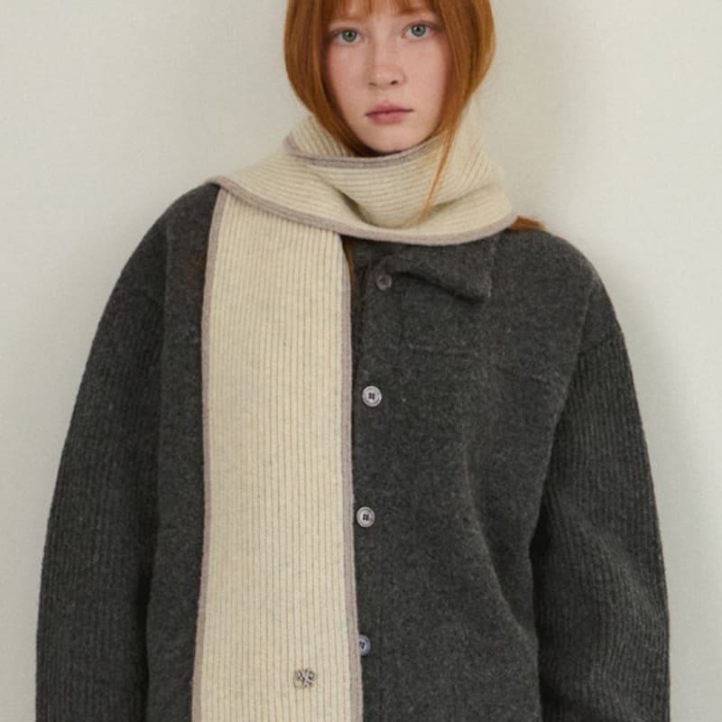 

WEDNESDAYOASIS FOR WOMEN Always Line Color Wool Knit Muffler 2COLOR BLACK