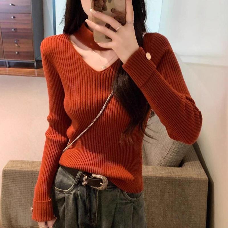 Neck hollow v-neck knitted sweater women's autumn and winter new design sense niche bottoming sweater sweater inner top