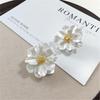 Big White Camellia Flower Stud Earring for Women French Retro Elegant Korean Sweet Resin Ear Wedding Party Jewelry Gift