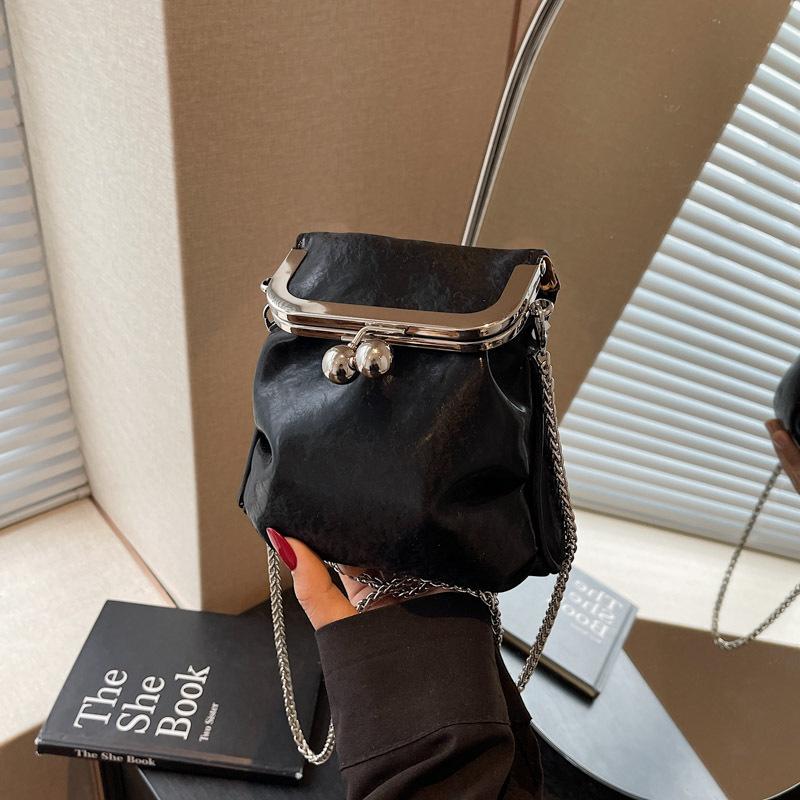 Premium texture small bag women's new versatile chain messenger mobile phone bag fashionable mini water pass bag