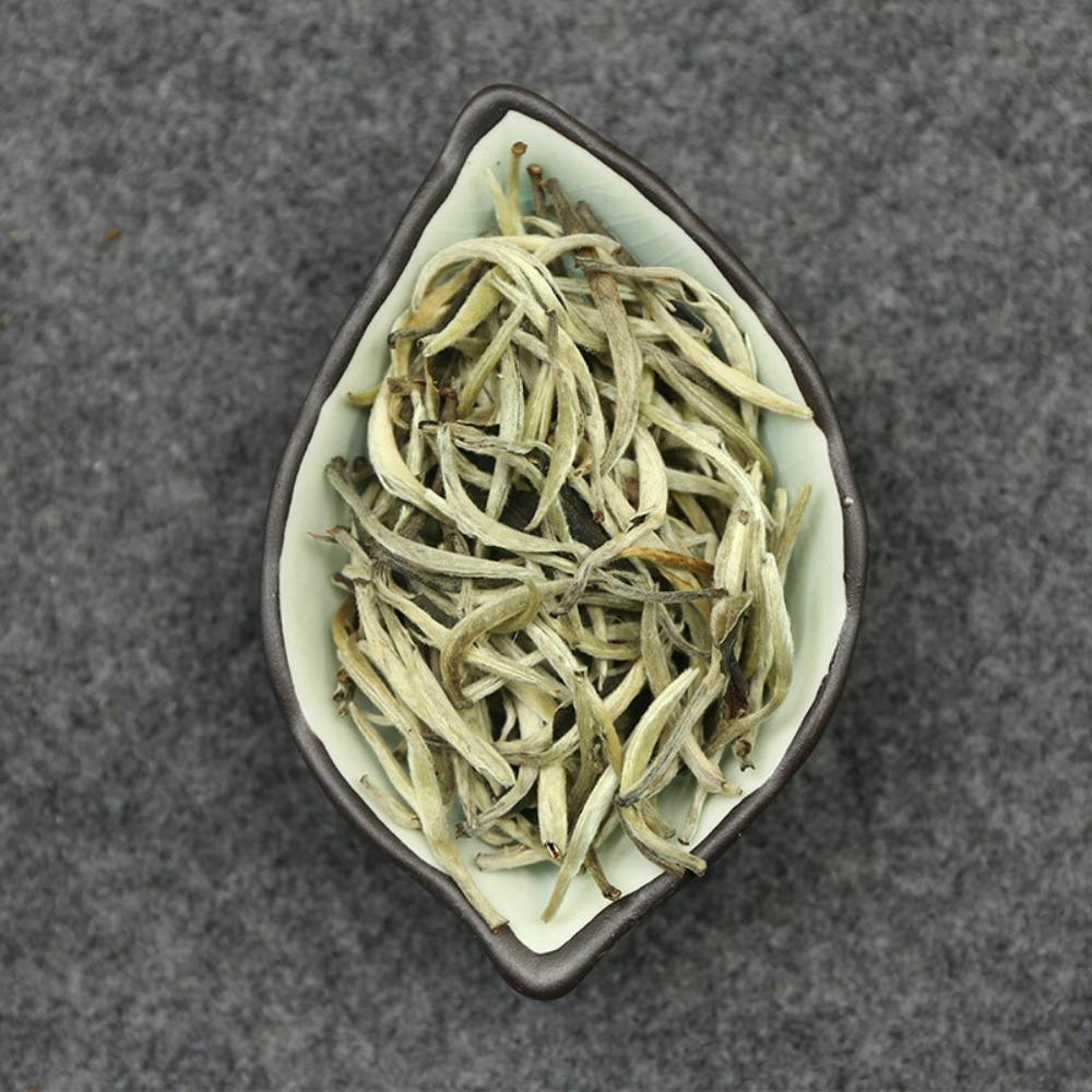 Premium Silver Needle White Tea Spring Harvest Healthy Beverage Kungfu Tea 100g / 3.52oz