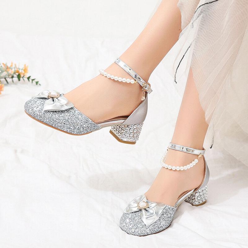 

2025 summer princess sandals women s buckle students middle school children s performance shoes new red bow girls sandals 39 (inner length 24.5cm) серебряный