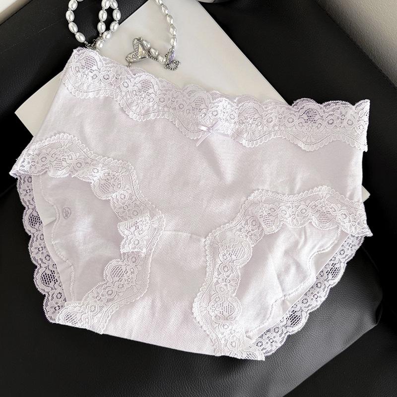 Ladies Spring and Autumn New Sexy Lace 10A Bacteriostatic Briefs