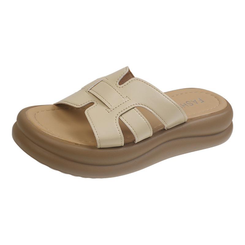 Thick-soled one-word slippers for women's summer wear, new with skirts, casual seaside beach cool slippers