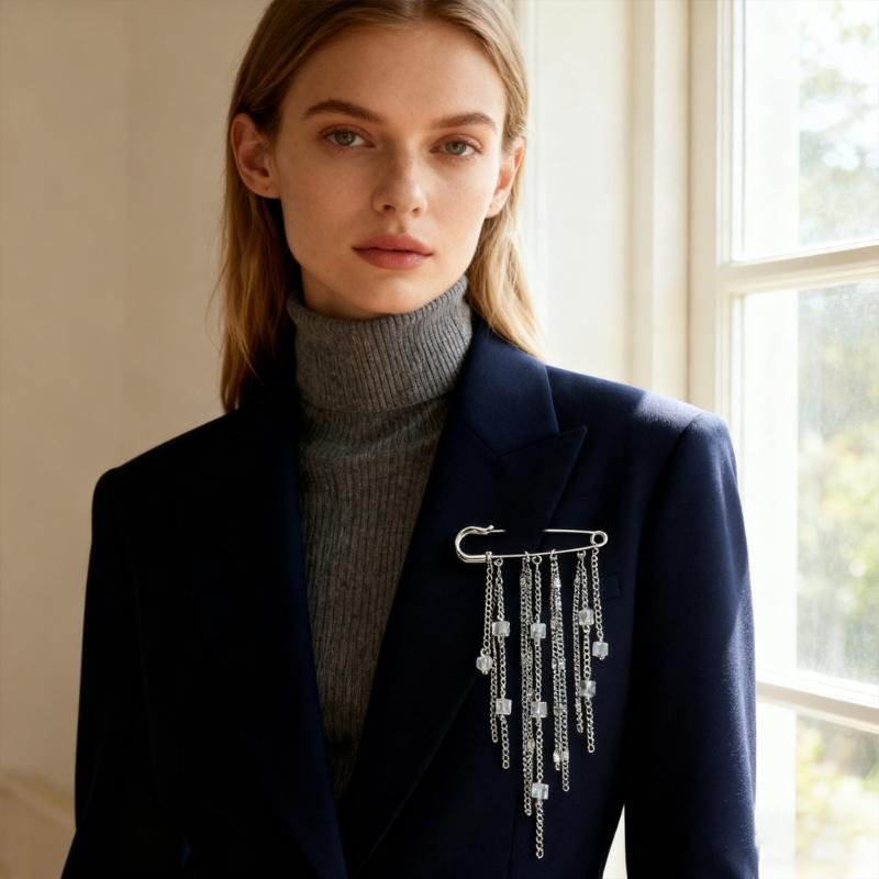 Elegant Fringe Brooch For Women Lightweight 18g Alloy Pin For Clothing Decoration And Waist Cinching Accessory