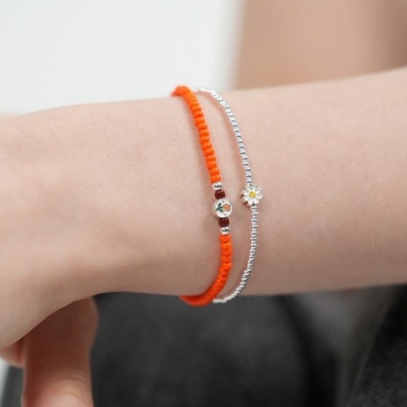 BONBEAU Ever Tulip Silver Charm Beads Bracelet Tulip Flower Silver Charm Color Bead Bracelet