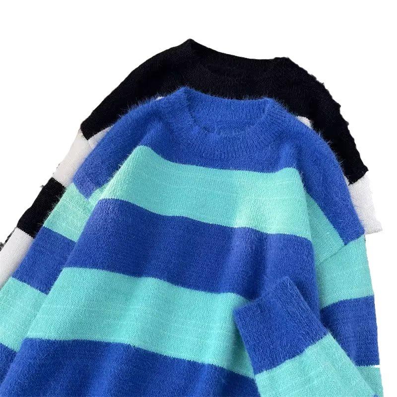Pullover sweater men's and women's autumn and winter 2025 new loose lazy medium and long black milk and white striped knitted top