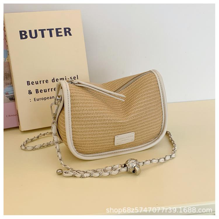 

Niche design woven small square bag fashion 2025 new versatile casual straw bag one-shoulder crossbody bag trend бежевый