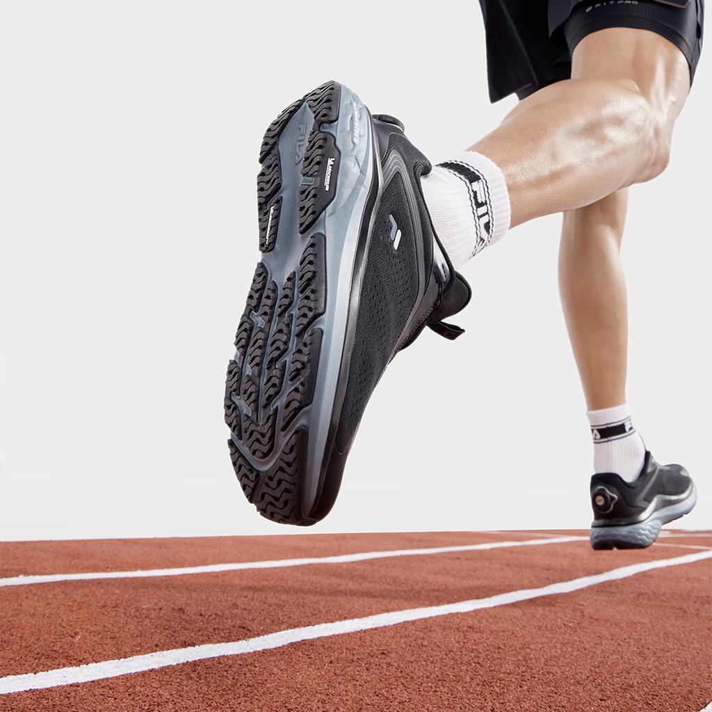 FILA Boa Nuvole 2 Slip-On Dustproof Low-Top Running Shoes Men sneaker Black A12M431111FBK