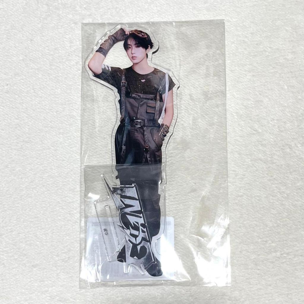 Used straykids Christmas pop-up Han giant acrylic stand