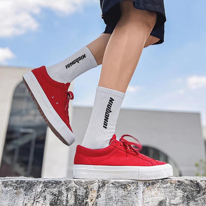 

Мужские повседневные плоские парусиновые кроссовки для активного отдыха, однотонные, с закрытым носком, спортивные туфли для тенниса, мужские уличные туфли на шнуровке, вулканизированные 35