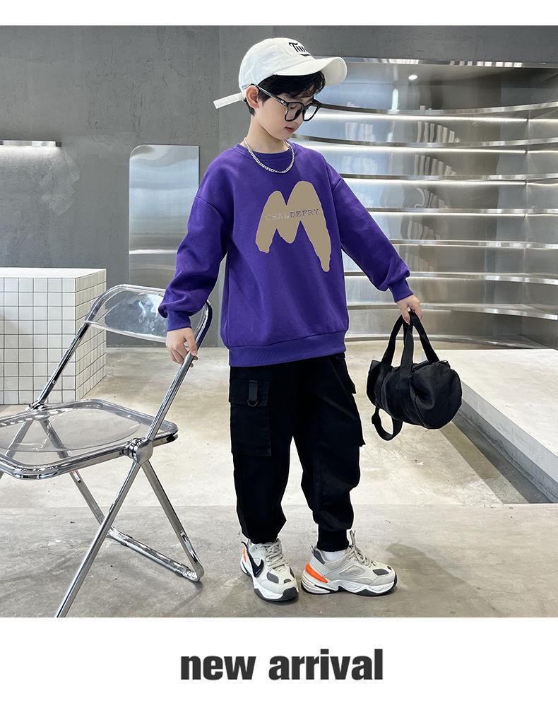 Sweat-shirts tendance pour garçons avec imprimé de lettres coréennes: Manches longues, Coupe ample pour le printemps, l'automne et l'hiver – Nouveaux styles pour les grands enfants.