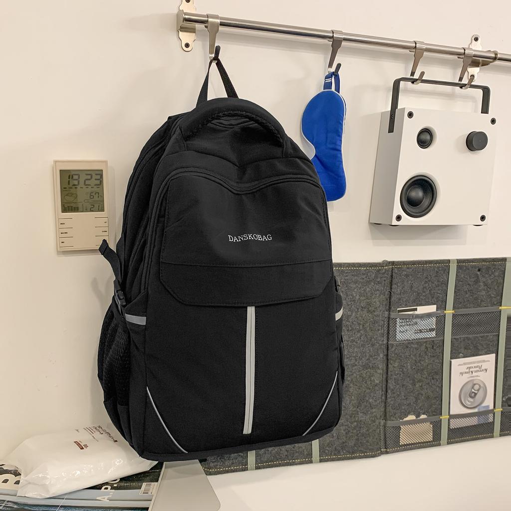 Schoolbag New 1011 Backpack Men's Korean Edition Large Capacity Junior High School Student School Bag Simple Commuter Computer Bag