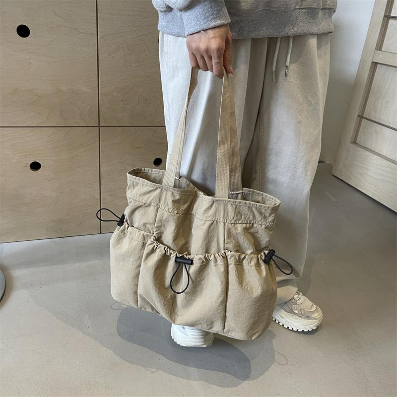 New Pleated Shoulder Bag Large-capacity Handbag College Student Class Simple Fashion Leisure Commuter Tote Bag Women