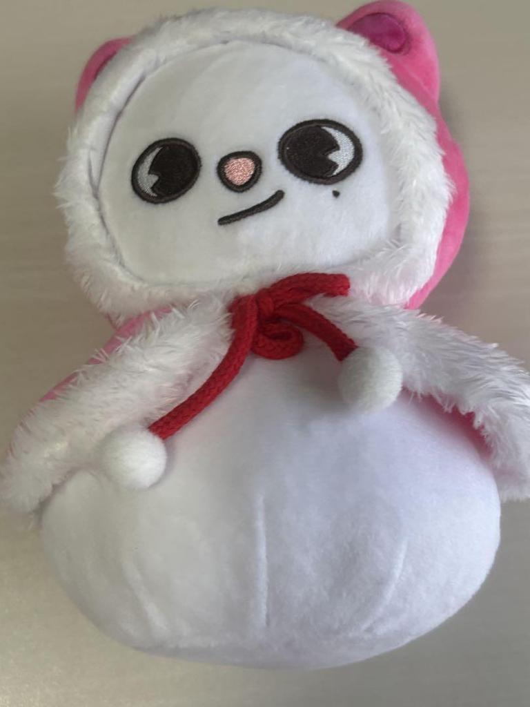 [USED] Genielet Snowman Plush Toy Hyunjin Stray Kids