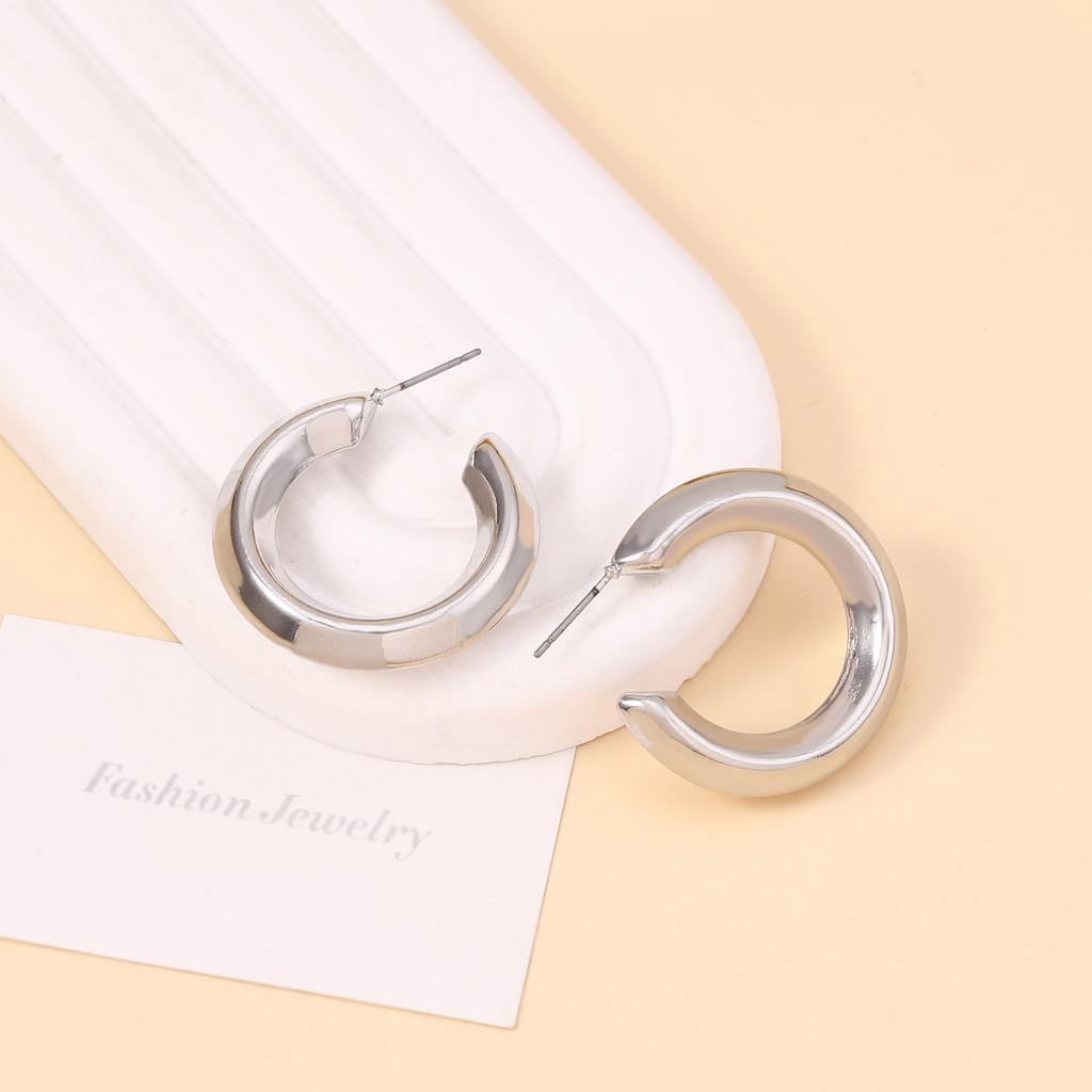 Fashionable and Classic Basic Geometric C-ring Stud Earrings, Hong Kong-style Retro, Simple and Versatile Earrings for Women