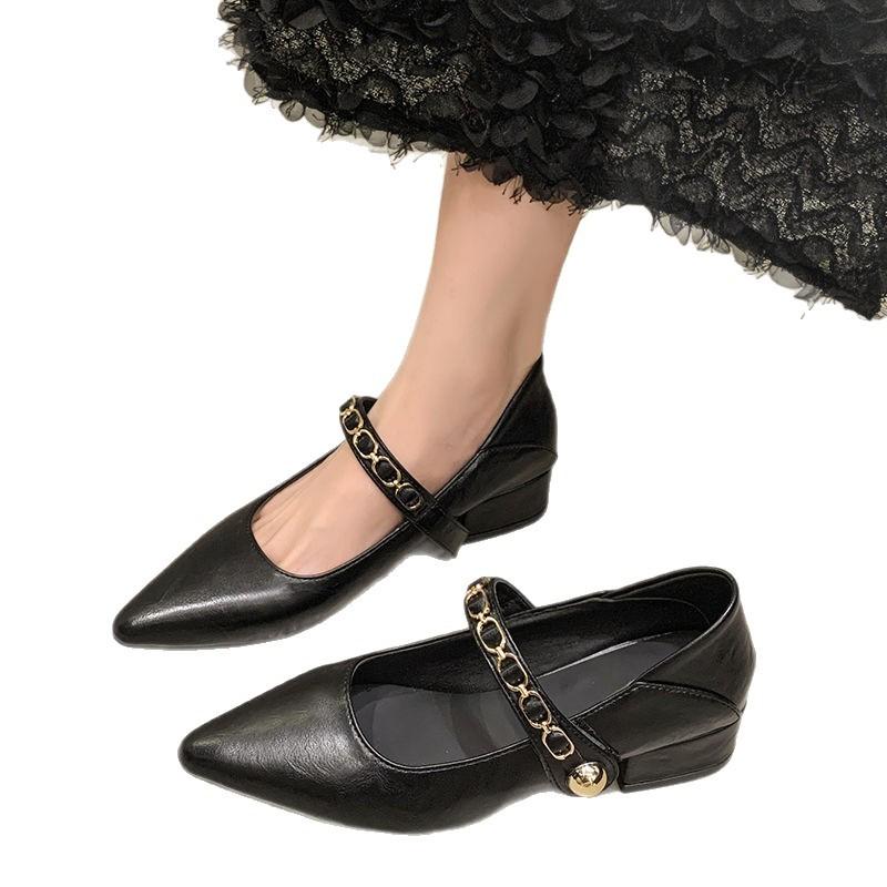 Single shoes 2025 spring and autumn new retro one-word French square head skirt shallow mouth Mary Jane shoes small fragrant shoes
