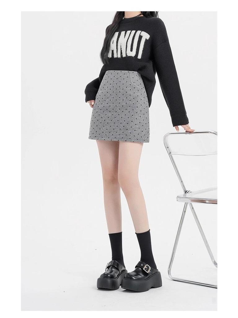 Woolen Polka Dot High-Waisted A-Line Skirt - Petite Hip-Hugging Style for Women, Autumn/Winter 2025