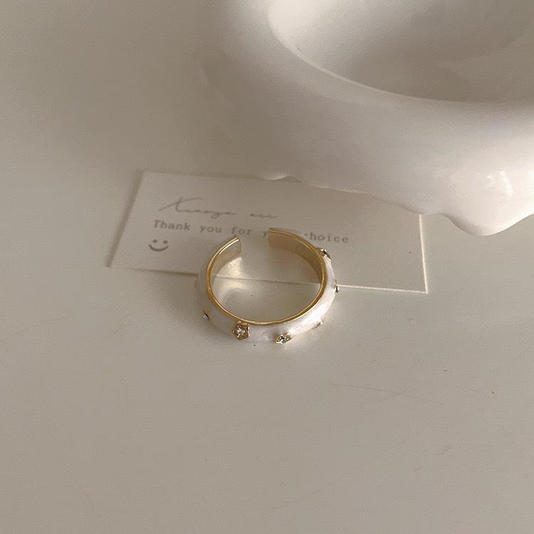 Women's High-End Creamy White Glazed Heart Ring – Fashionable Index Finger Accessory