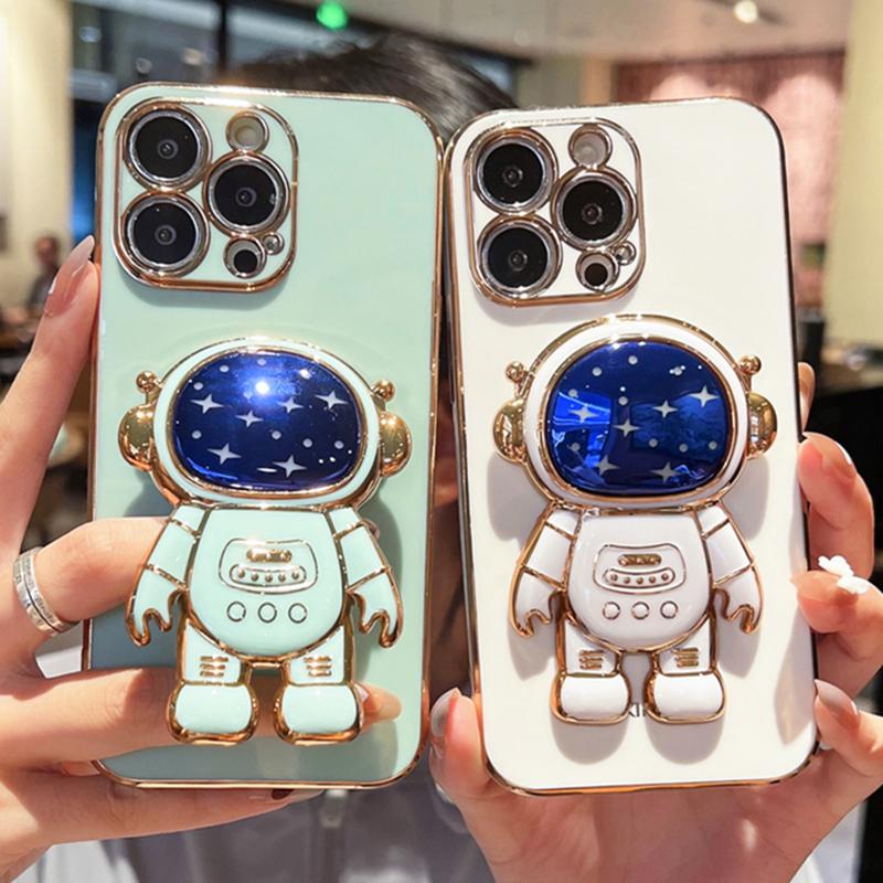 Funda de teléfono con soporte de astronauta y estrellas de lujo para iPhone 11, 12, 13, 14, 15 Pro Max, X, XR, XS, parachoques suave chapado en SE 7, 8 Plus, funda con soporte