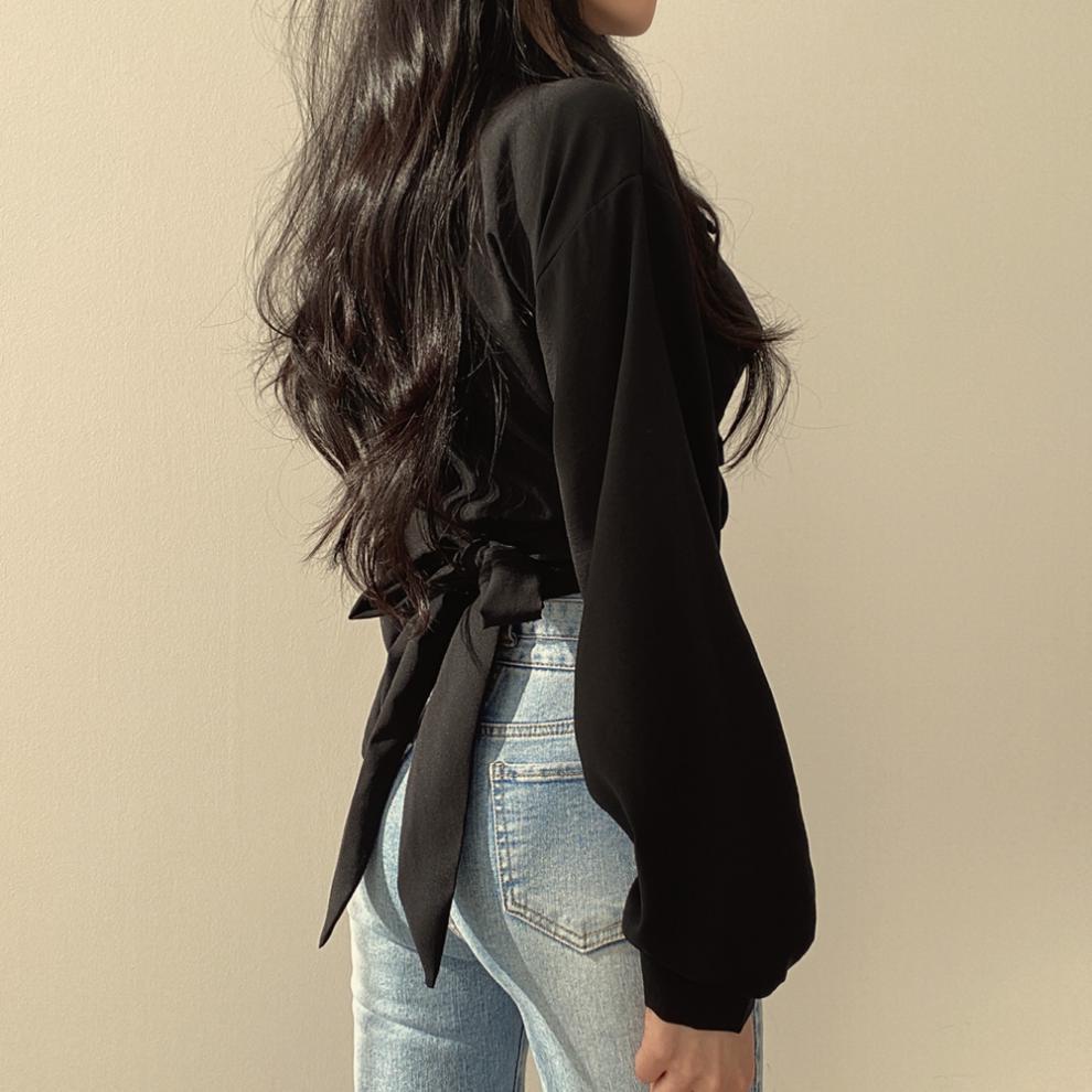 Hong Kong Retro V-Neck Slim Long Sleeve Shirt for Women - Spring Style Short Top