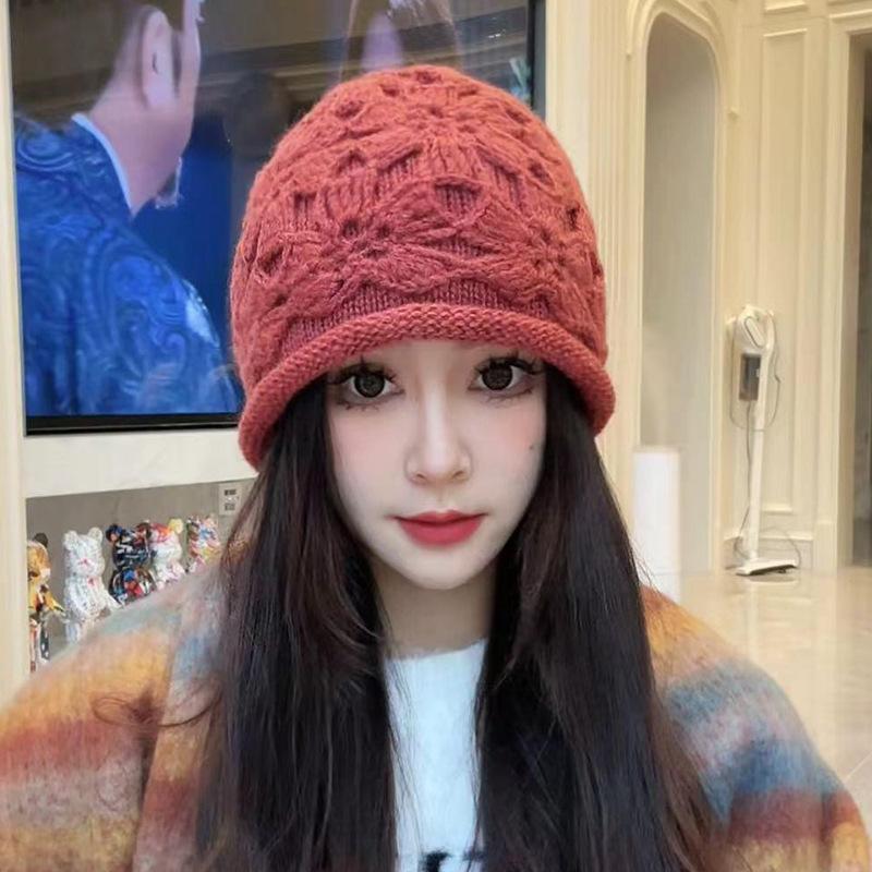 Wool hat female warm face small autumn and winter new handmade crochet foreign style fashion hollow flower knitted hat