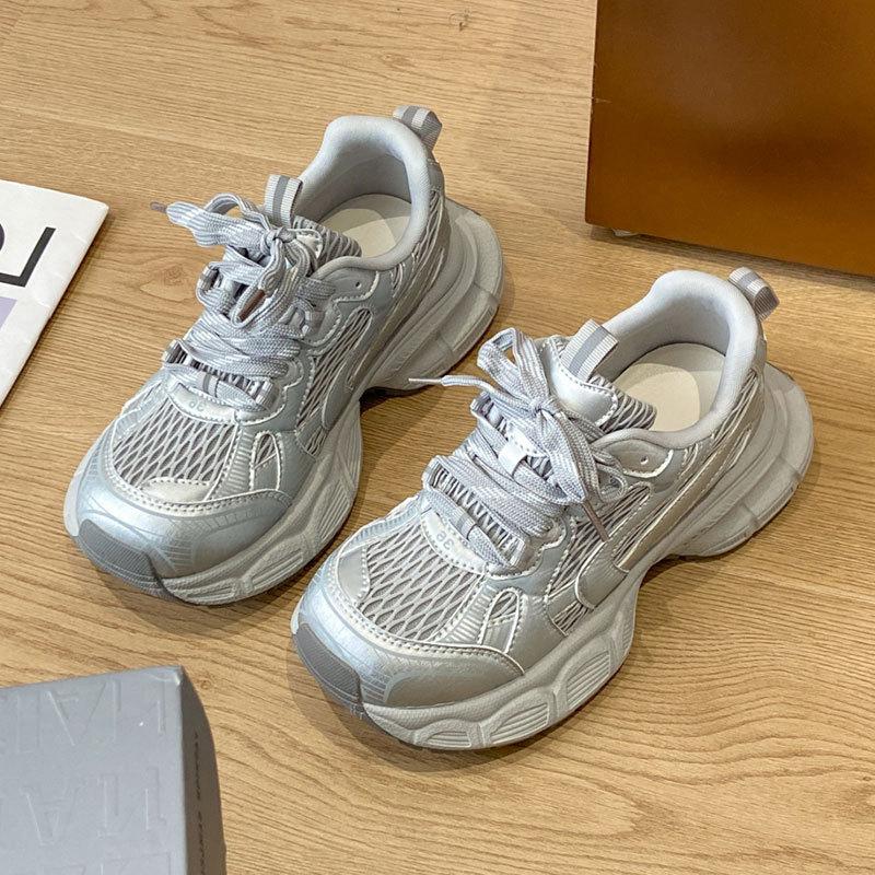 

Spring and summer new ultra-light soft-soled mesh breathable sports and leisure ultra-fire thick-soled Paris dad shoes women 40 серебряный