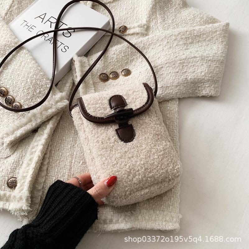 

Плюшевая сумка-ягненок 2025 осень и зима новая женская сумка популярная сумка-мессенджер Мао Мао сумка для мобильного телефона