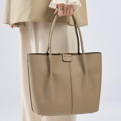 The First Layer of Cowhide New Large-capacity Tote Bag, High-end Women's Shoulder Bag, Versatile Bucket Bag, Commuter.