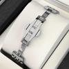 Herren-Quarz-Business-Uhr mit Kalender, Wasserdicht, Vielseitiger Freizeitstil, Stahlarmband