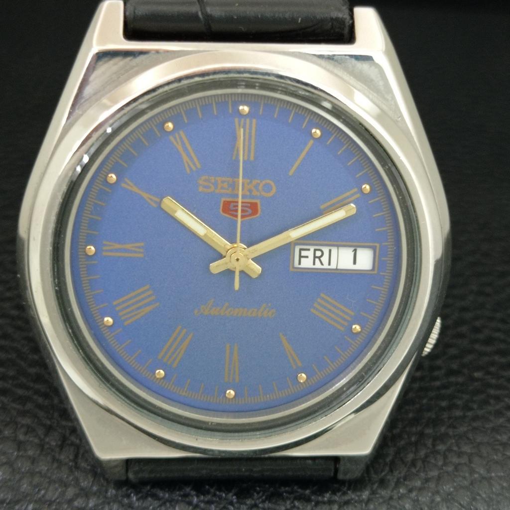 VINTAGE SEIKO 5 AUTOMATIC 7S26A JAPAN MENS BLUE COLOR DIAL WATCH A708752-1