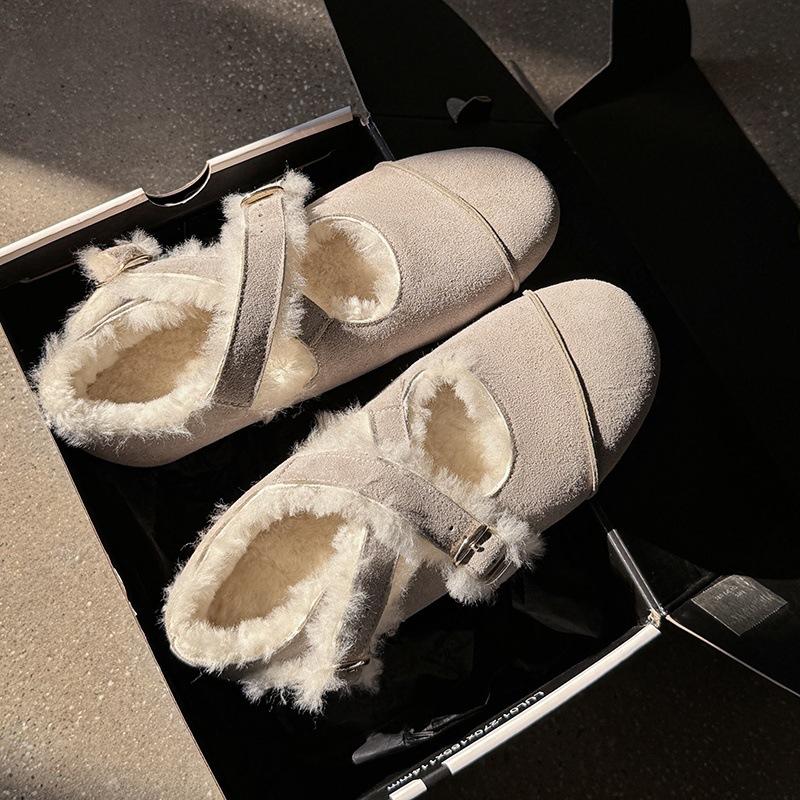 

Niche velvet warm fluffy shoes 2025 new ugly cute shoes ins wind round head flat bottom cross buckle single shoes 40
