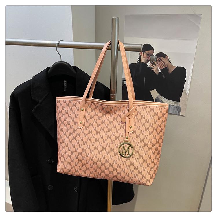 

2025 Fashion Print Large Capacity Tote for Women - Perfect for Commuting or College