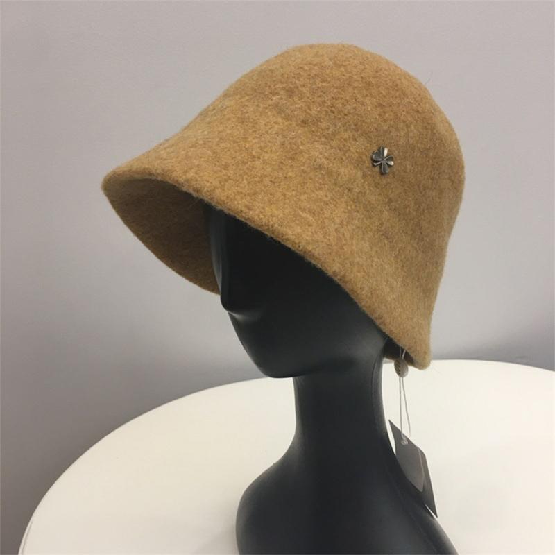 

Korean Version Casual Four-leaf Clover Embroidery Bucket Cap Plush Wool Fisherman Cap Basin Hat Outdoor Trend Friend Fall Winter