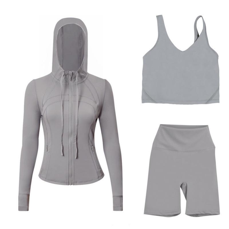 

Lulu Original Sports Set: Five-Point Pants, Hooded Jacket, U-Back Bra - 3-Piece Yoga & Fitness Gear S