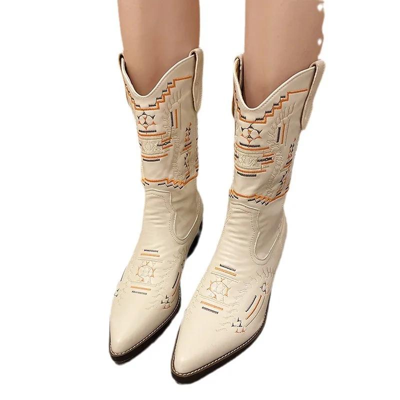 2024 British Middle Heel Pointed Boots Women Embroidery Retro Mid-calf Knight Boots Casual Western Cowboy Botas Versatile Shoes