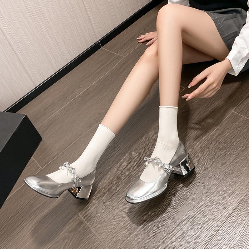Fashion 2025 New High Quality Shoes Woman Flats Elegant Shallow Mouth Pearl Decorateion Dress on Heels Beading Butterfly-knot
