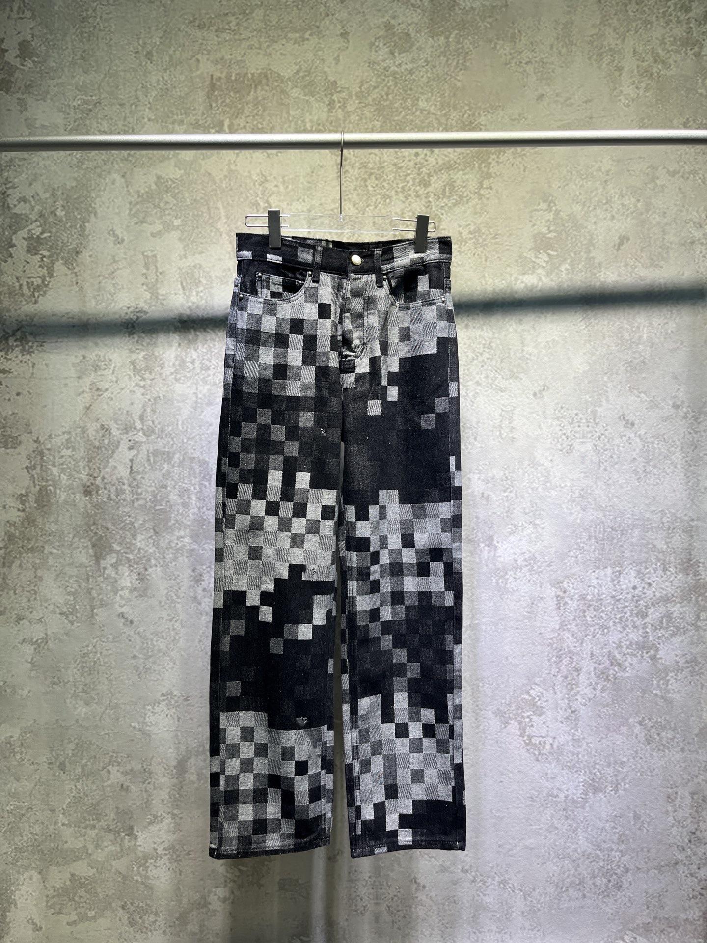 

Высококачественный комплект джинсовой куртки черного цвета с вышивкой в клетку на раннюю весну 52