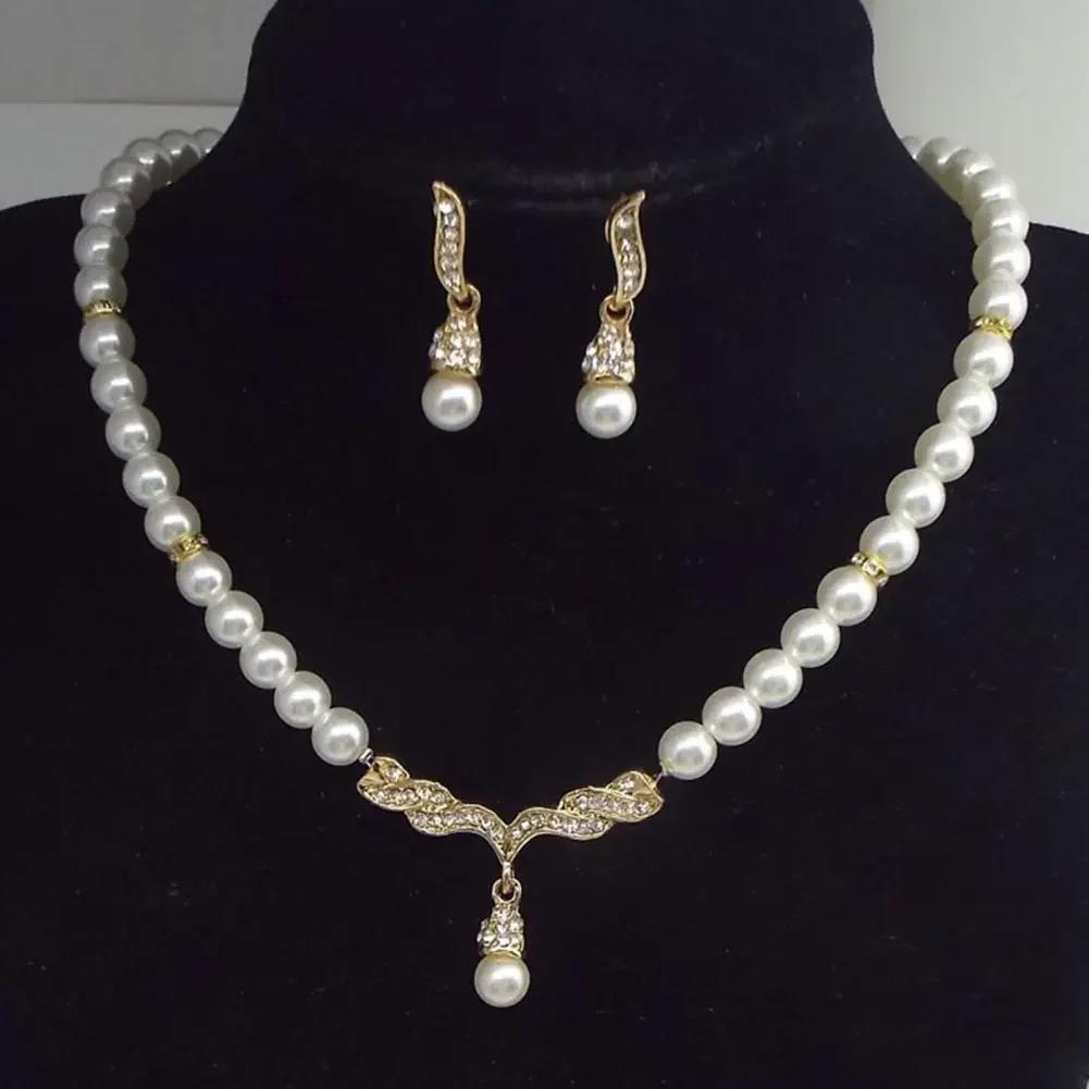 Elegantes Halsketten-Ohrring-Set für Damen Modeschmuck Set Perlmutt Imitation Braut Hochzeit Legierung Party Stecker Halsketten-Ohrring-Set