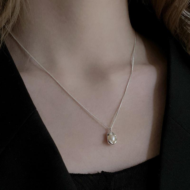 Korean Style Pearl Necklace - Elegant Clavicle Chain for Women