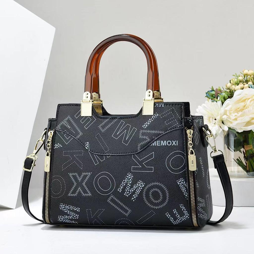 Stylish Large Capacity Pu Tote Bag For Women Fashionable Commuter Handbag With Unique Print Black