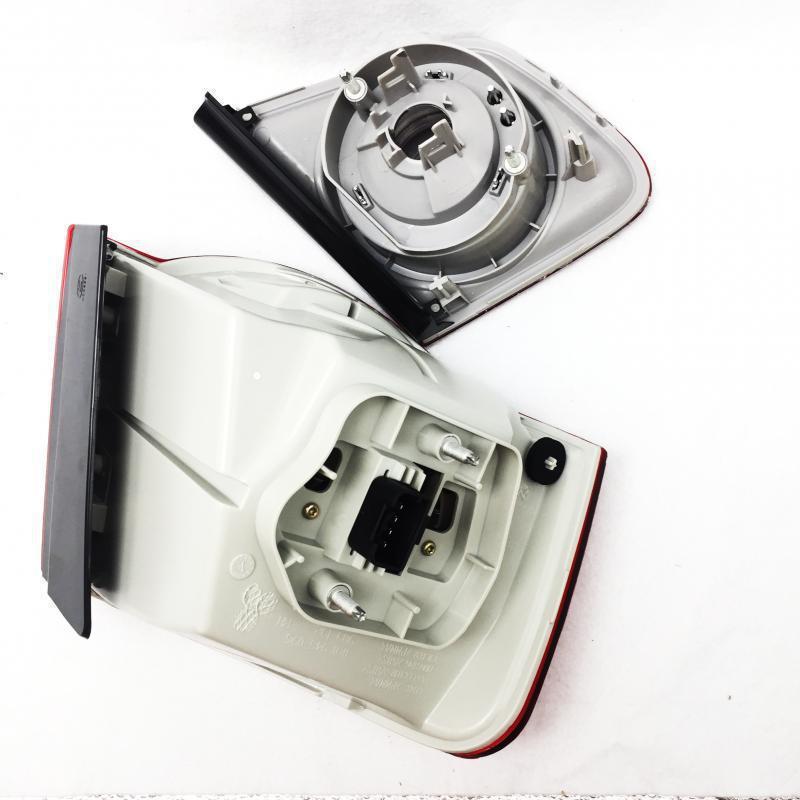 Rear Tail Light Assembly for Volkswagen 2006-2010 Old Sagitar - Corner & Flat Light Lampshade Housing Original Quality Flat Light Right