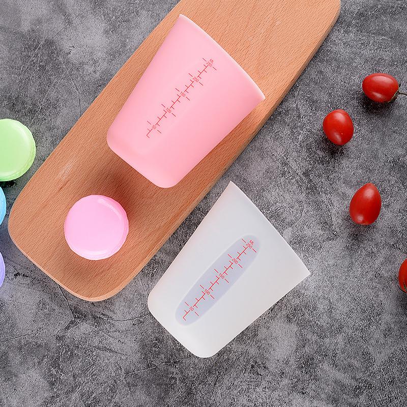 Specifikace 250ML/500ML Silikonová odměrka Viditelná dvojitá stupnice Odměrka na pečení Snadno se čistí Nástroj na pečení