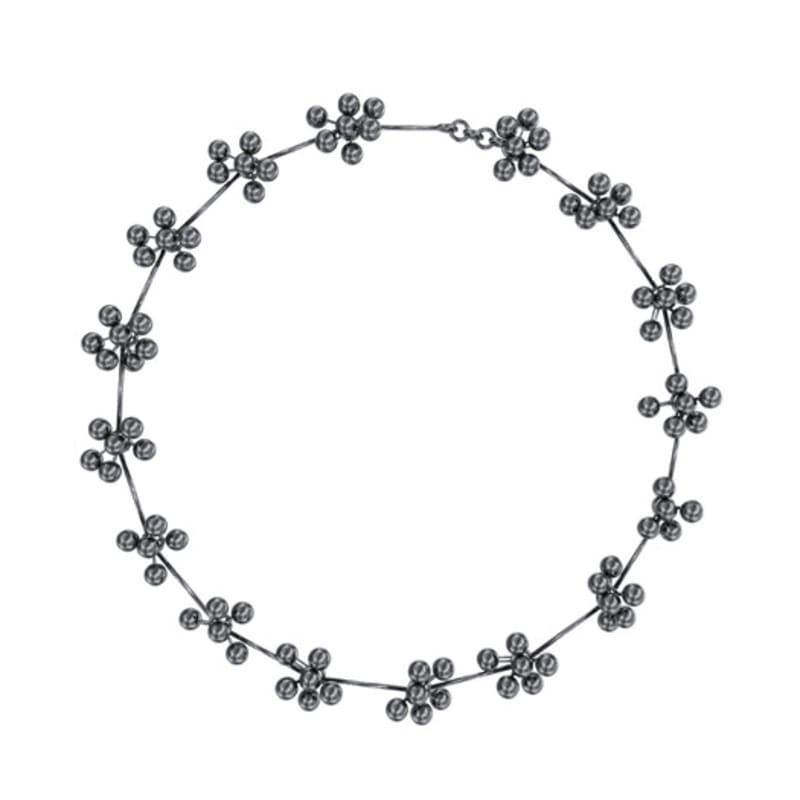 

A BIT MOR TESSEL N TITANUM size 38CM (model wearing), 42CM 42CM