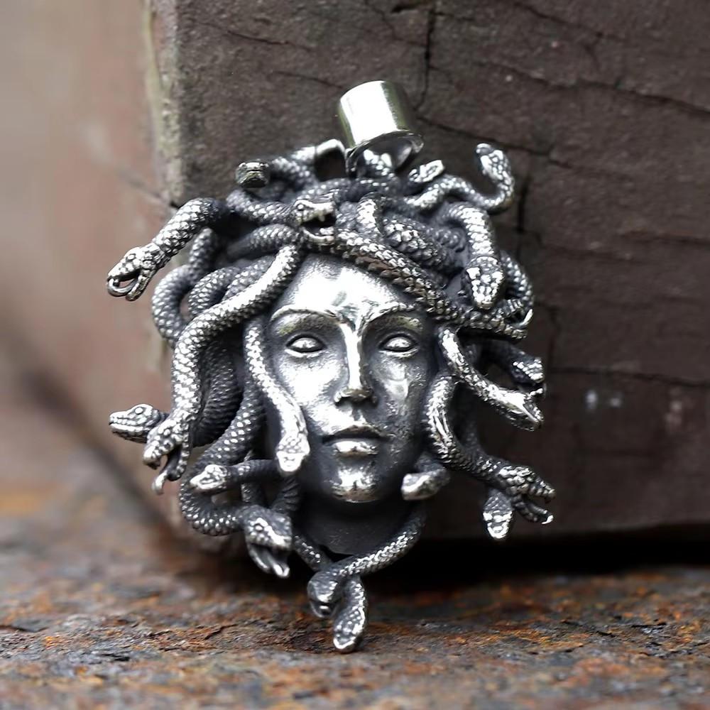 

New 316L Stainless Steel Men s Medusa Pendant Necklace Vintage Snake Animal Accessories Party Gift